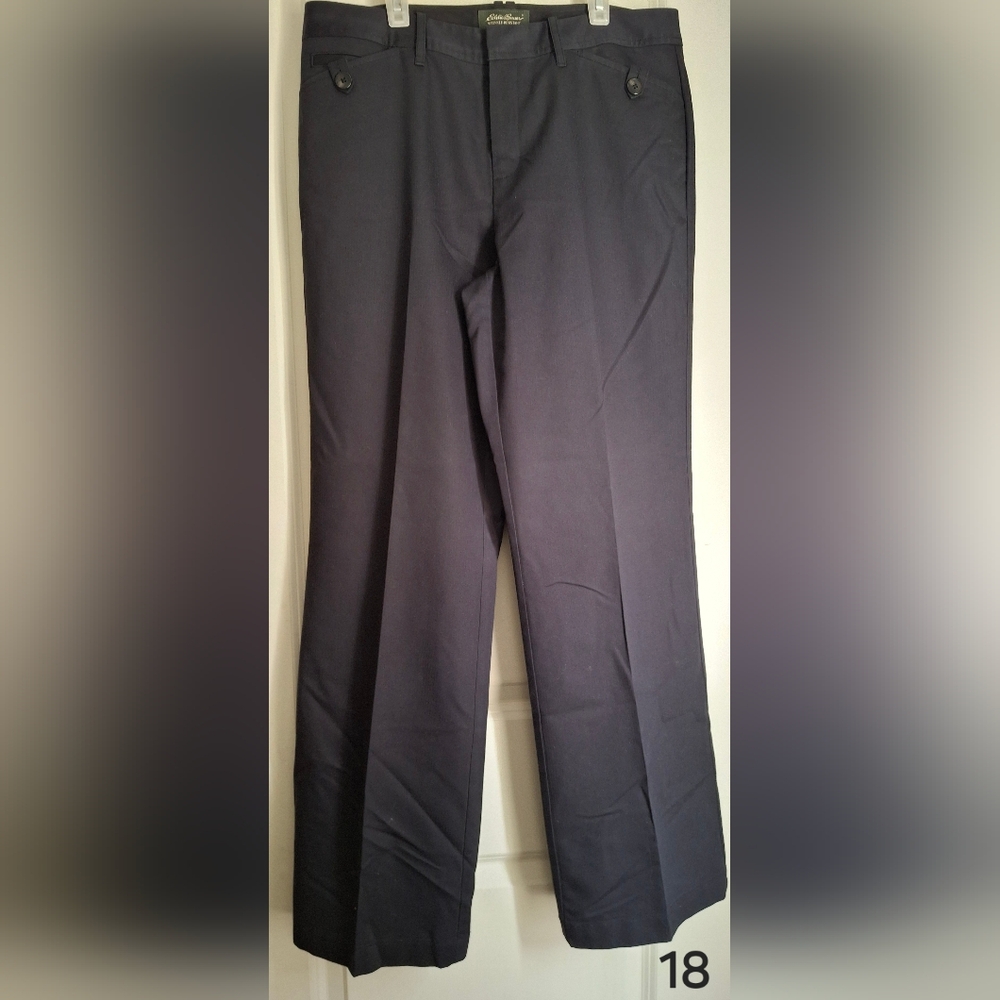 Eddie Bower Women's Wrinkles Resistant  Classic Black Pants Sz 10 Straight‎